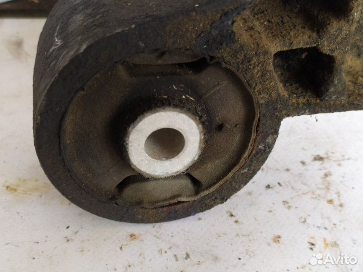 Кронштейн редуктора Mercedes Vito W639 2.1D 2008