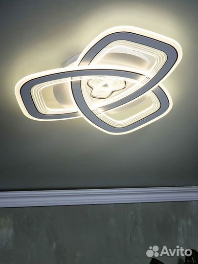 Люстра светодиодная потолочная белая