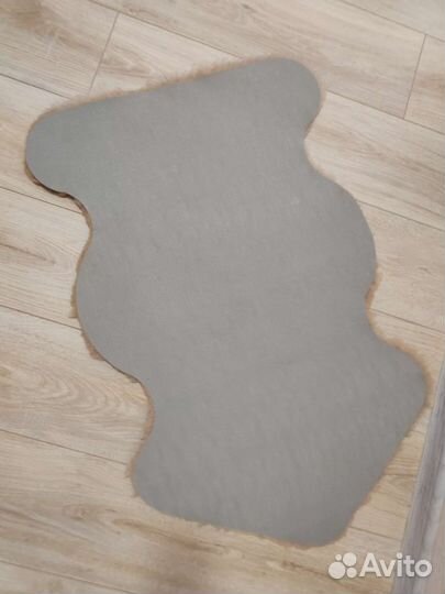 Коврик шкурка искусственная
