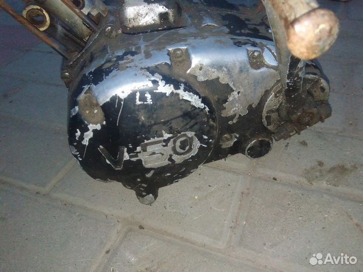 Двигатель v50