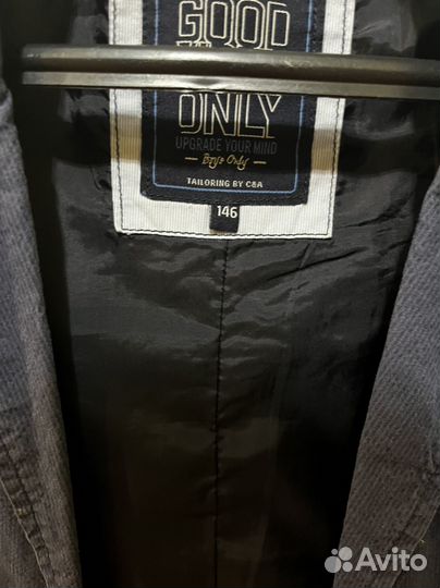 Школьные вещи : пиджак, 2 рубашки школьный 146