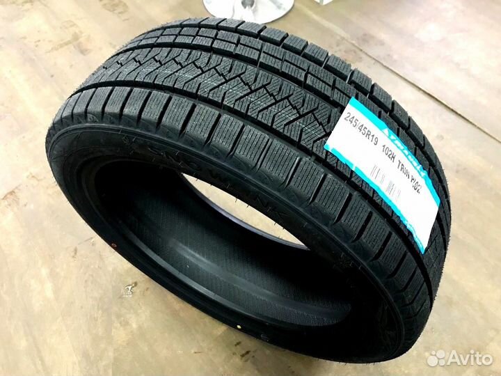 Triangle Trin PL02 245/45 R19 и 275/40 R19 105V