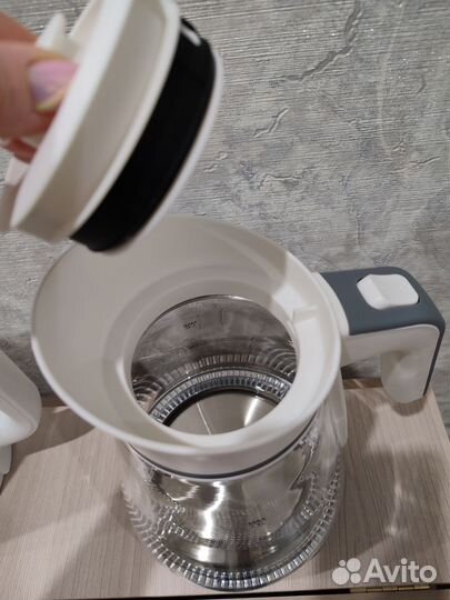 Чайник электрический новый