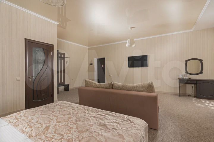 Комната 50 м² в 1-к., 2/4 эт.