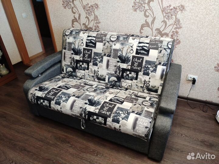 Диван-кровать с механизмом аккордеон