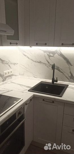 Кухня угловая в наличии