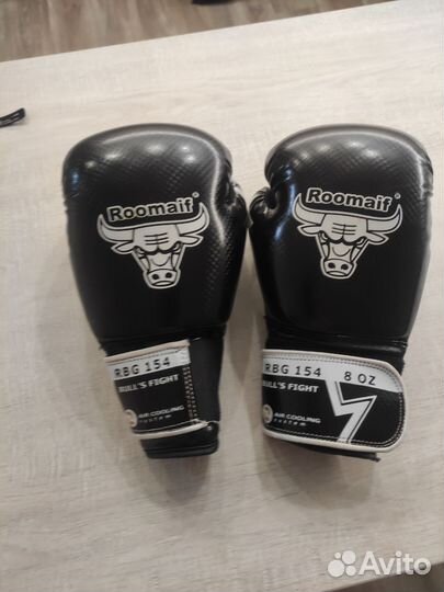 Продам боксерские перчатки детски