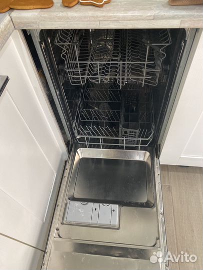 Посудомоечная машина Electrolux встраиваемая 45