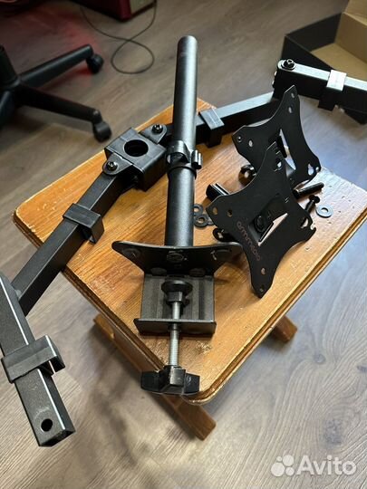 Кронштейн для монитора на стол