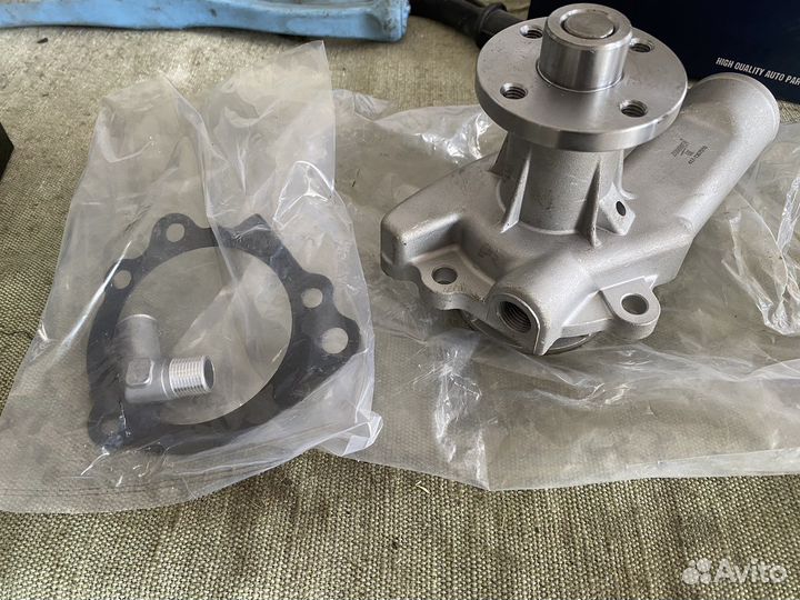 Водяной насос помпа УАЗ умз-417