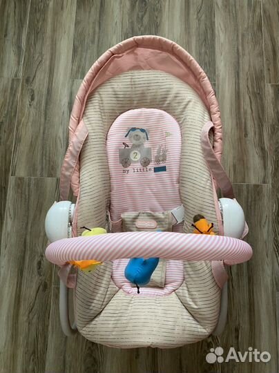 Шезлонг для новорожденных