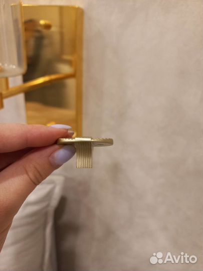 Мебельные ручки кнопки