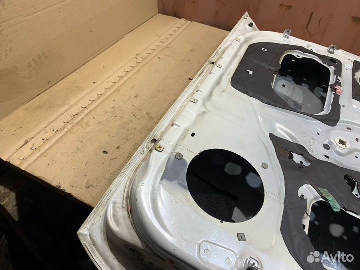 Дверь передняя левая Lexus lx470 2004г