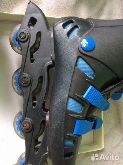 Роликовые коньки