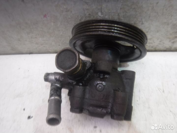 Насос гидроусилителя Nissan Pulsar N15