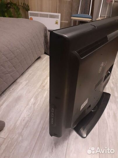 Телевизор LG 37''