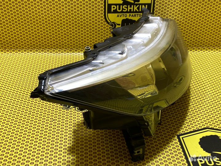 Фара правая Nissan Qashqai