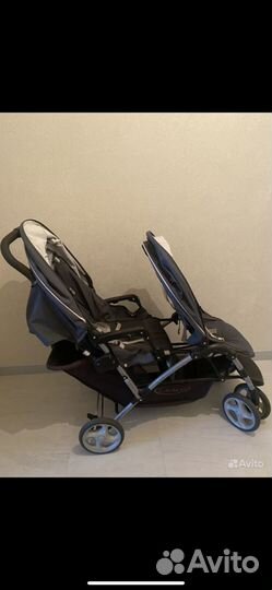 Прогулочная Коляска для погодок Graco