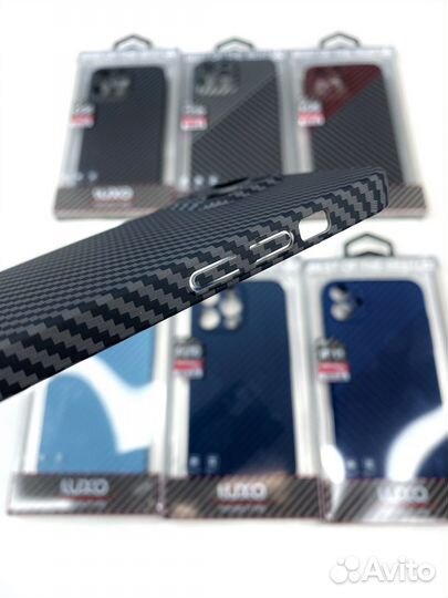 Чехол на iPhone 13 Карбон 