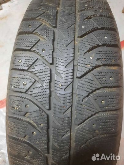 Bridgestone Ice Cruiser 7000 225/65 R17 106