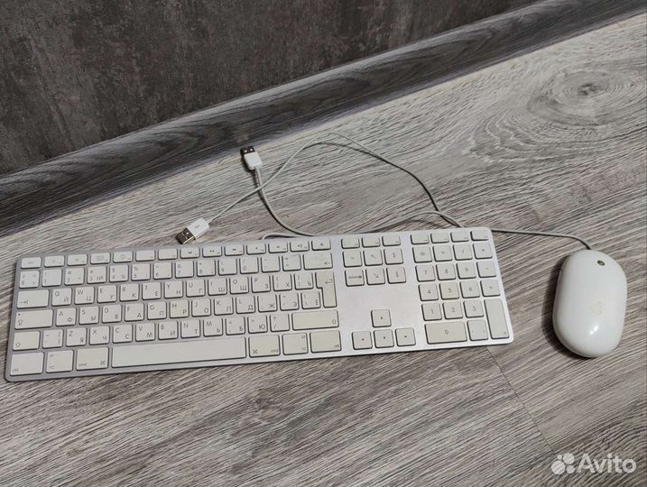 Клавиатура и мышь Apple