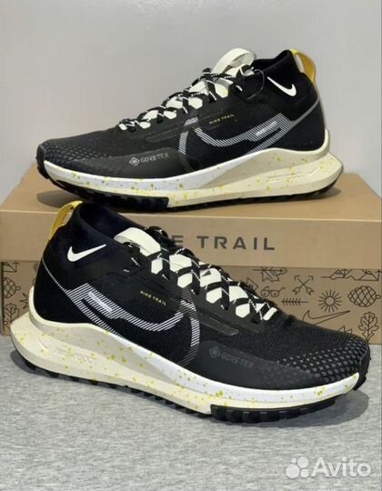 Nike pegasus trail 4