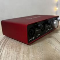 Focusrite scarlet 2i2