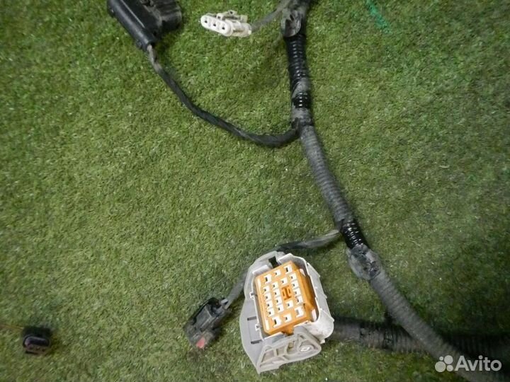 Проводка фар/фонарей/парктроников Genesis G90