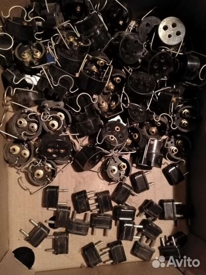 Фонарь сигнальный, держатель предохранителей