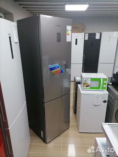 Холодильник samsung новый 2 метра серый