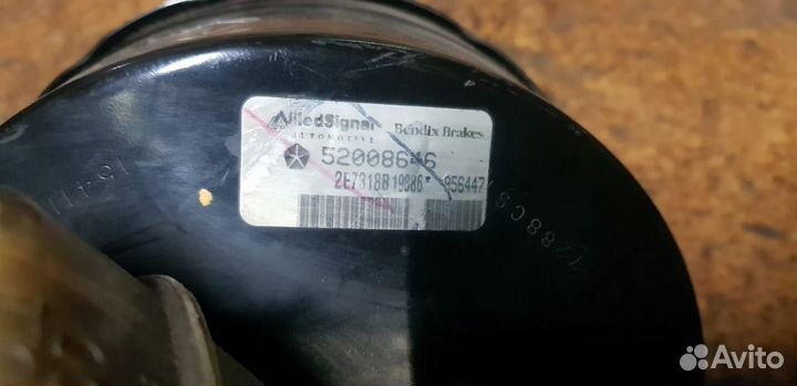 Главный тормозной цилиндр jeep grand cherokee ZJ