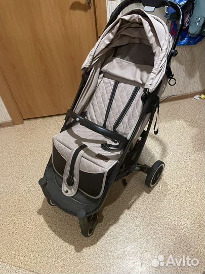 Прогулочная коляска Dearest 818