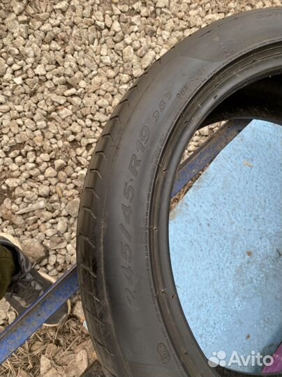 Pirelli P Zero 245/45 R19 98Y