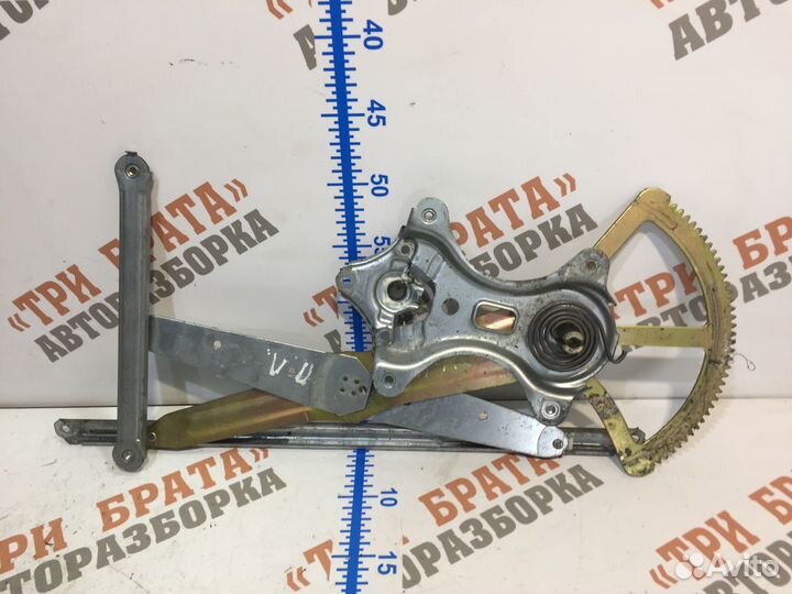 Стеклоподъёмник передний (электрический) Лев