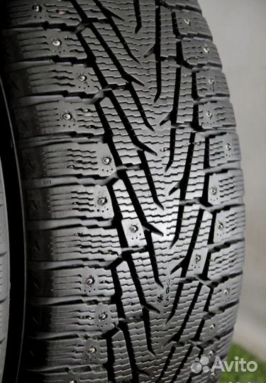 Nokian Tyres Hakkapeliitta 7 SUV 265/50 R20 111T