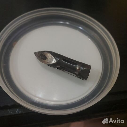 Шпулька для швейной машинки