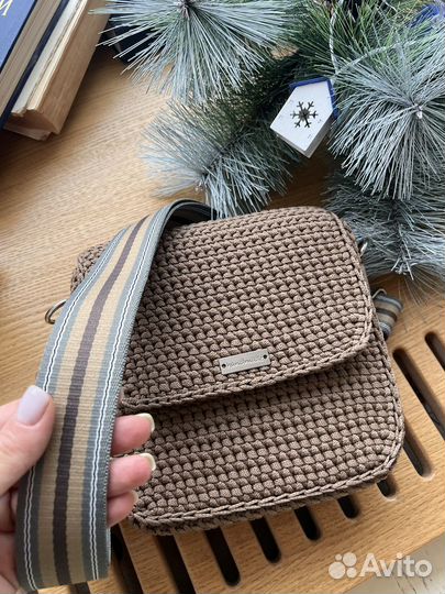 Сумка вязанная через плечо