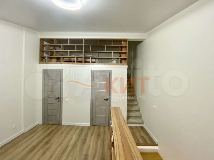 2-к. квартира, 72 м², 2/3 эт.