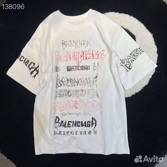 Футболка Balenciaga