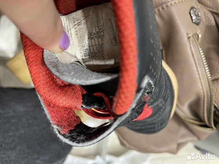 Детские футбольные бутсы