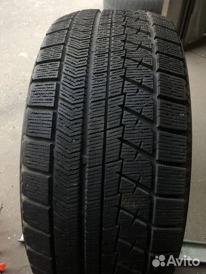 Bridgestone Blizzak VRX 225/50 R17