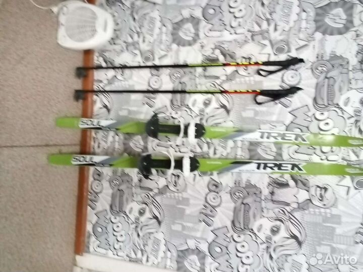 Беговые лыжи