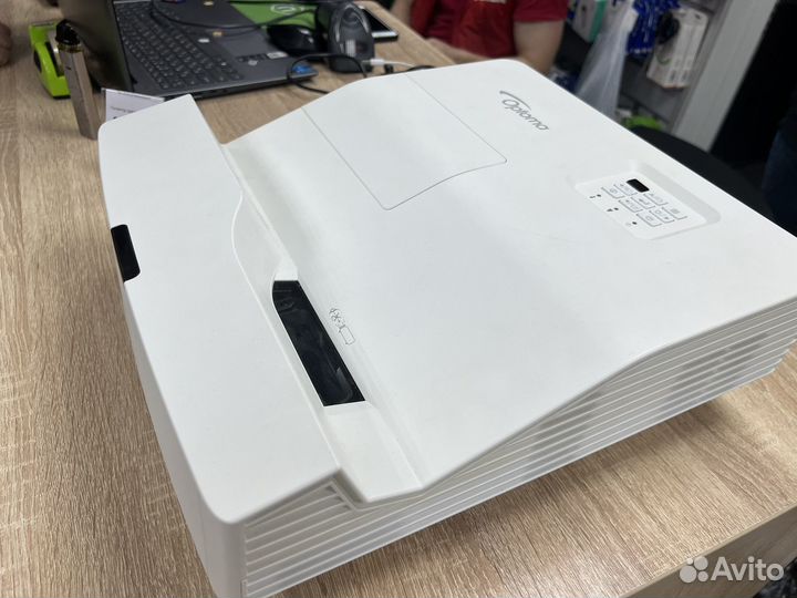 Проектор optoma W330UST