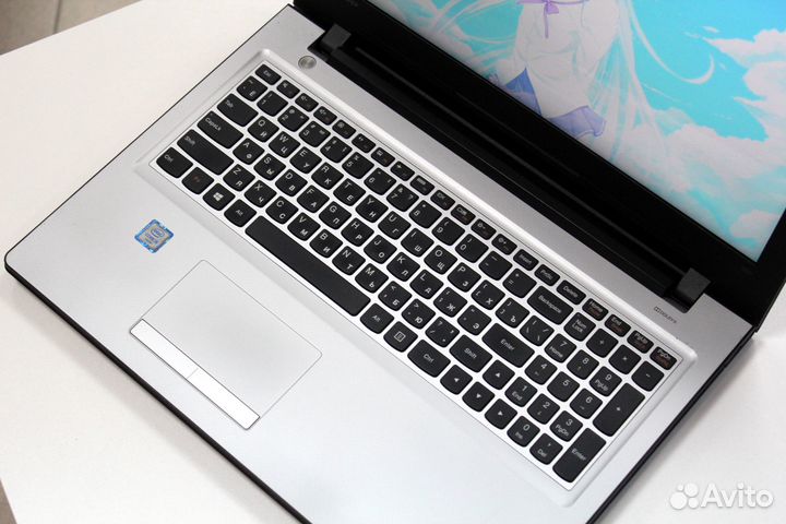 Универсальный ноутбук i5/ 12Gb/ SSD/ Video 2Gb