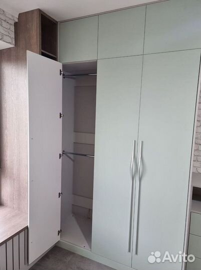 Шкаф с рабочим местом