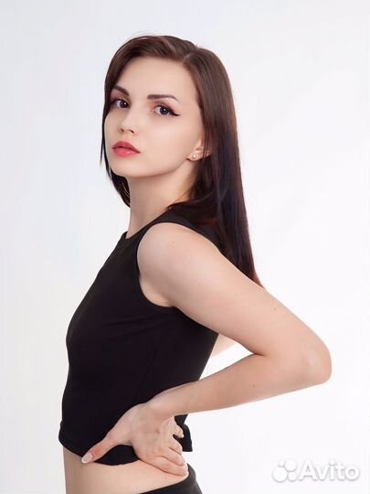 Модель для съемки одежды, рекламы, аксессуаров