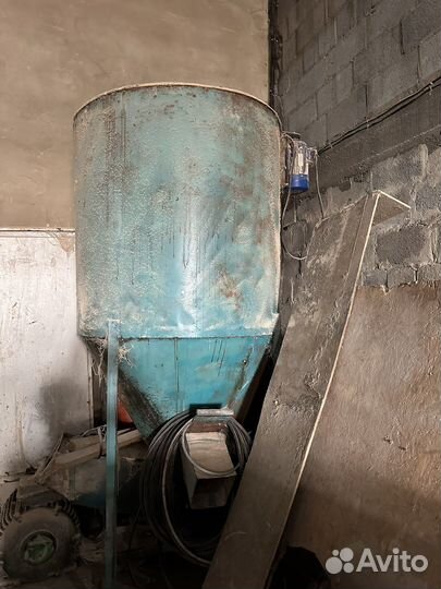 Бункер со смесителем