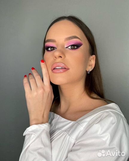 Маникюр, педикюр, брови, ресницы, макияж