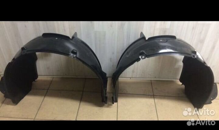 Подкрылки Nissan Almera