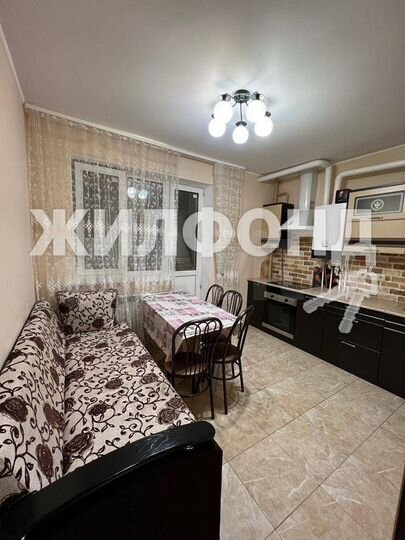 1-к. квартира, 36 м², 14/17 эт.